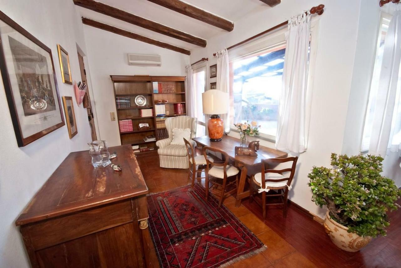דירות אוריסטאנו Attico In Centro Con Vista Della Torre - Cozy Penthouse Facing To The Tower מראה חיצוני תמונה