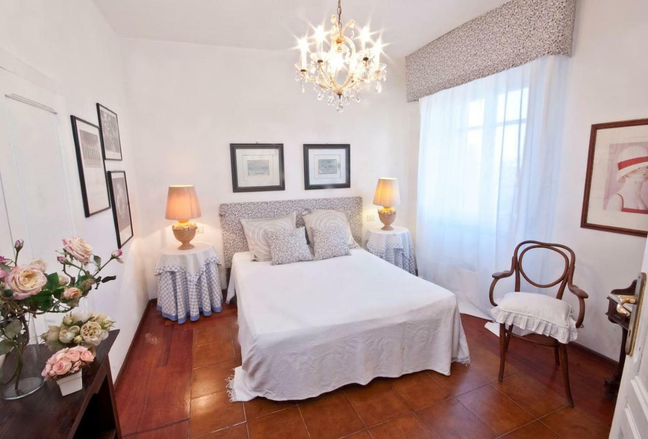 דירות אוריסטאנו Attico In Centro Con Vista Della Torre - Cozy Penthouse Facing To The Tower מראה חיצוני תמונה